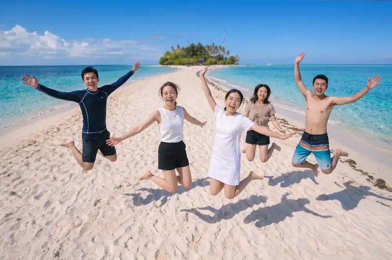 Relaxing at Sibuan Island with Coco Seaweed Resort in the Semporna Islands area near the marine park.